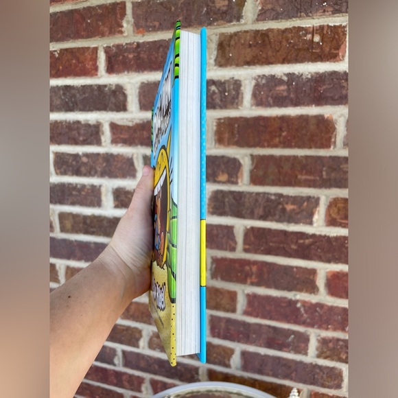 Dog Man Lord Of The Fleas Hardcover Kid’s Chapter Book Dav Pilkey - Picture 3 of 8